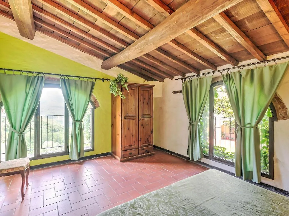 Belvilla By Oyo Appealing Holiday Home With Pool Dicomano 0*,  Ιταλία